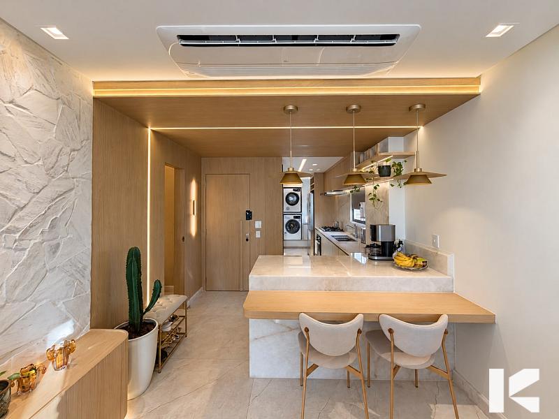 Apartamento � Venda na Praia do Canto com 3 Quartos e 2 Su�tes | 101 m�, Reformado e Porteira Fechada | Signature 1