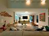 Casa com Tr�s Pavimentos no Alphaville Jacuhy 20