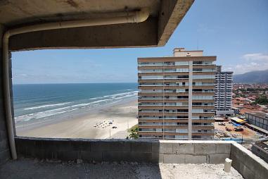 BELÍSSIMO APARTAMENTO COM ACABAMENTO FINO E LAZER COMPLETO