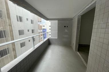 BELÍSSIMO APARTAMENTO, À 80M DO MAR E LAZER COMPLETO