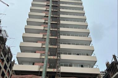 BELÍSSIMO APARTAMENTO, À 150m DO MAR E ESPAÇO DE LAZER