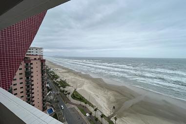 BELÍSSIMO APARTAMENTO, AMPLO E LAZER COMPLETO