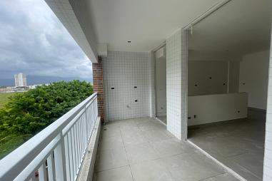 BELÍSSIMO APARTAMENTO, À 270M DO MAR E LAZER COMPLETO