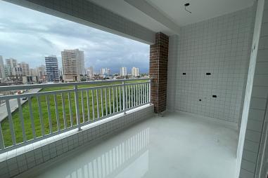 BELÍSSIMO APARTAMENTO, À 100M DO MAR E LAZER COMPLETO