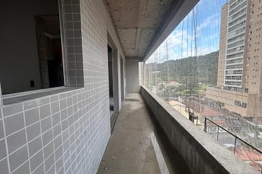 EXCELENTE APARTAMENTO, AMPLO E LAZER COMPLETO