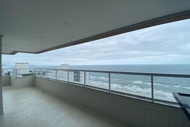 BELÍSSIMO APARTAMENTO, AMPLO E LAZER COMPLETO