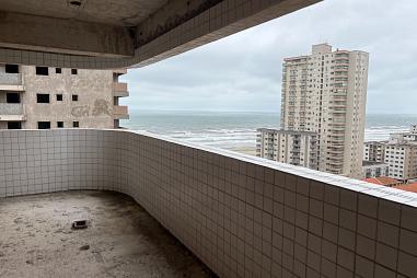 EXCELENTE APARTAMENTO, AMPLO E LAZER COMPLETO