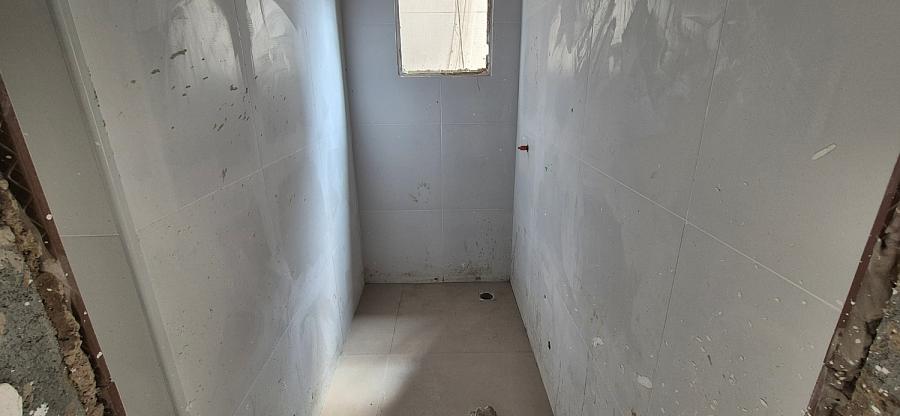 BELÍSSIMO APARTAMENTO, À 50m DO MAR E LAZER COMPLETO — foto 9