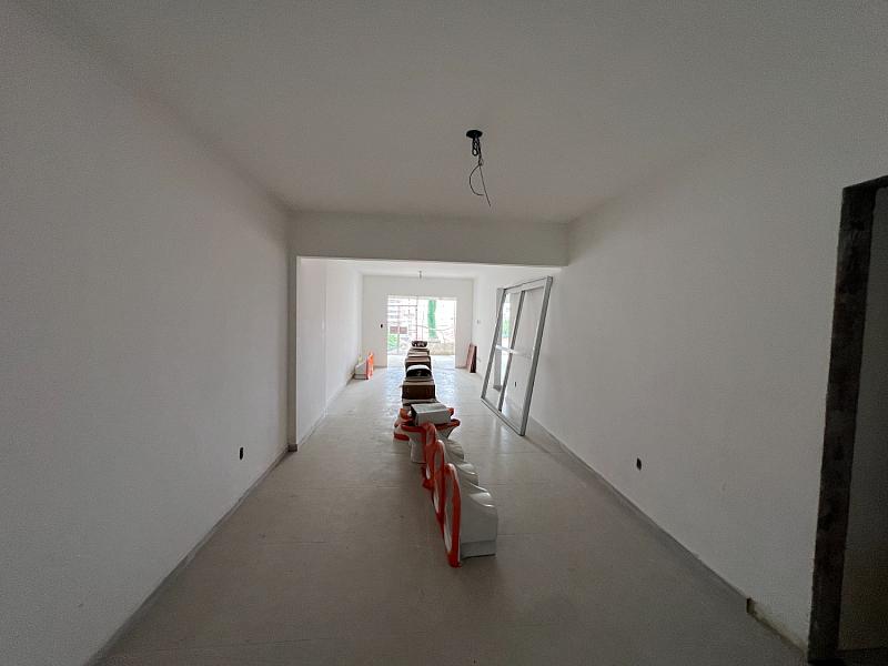 BELÍSSIMO APARTAMENTO, À 150m DO MAR E ESPAÇO DE LAZER — foto 5