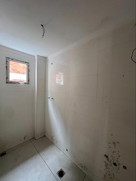 BELÍSSIMO APARTAMENTO, À 150m DO MAR E ESPAÇO DE LAZER — foto 15