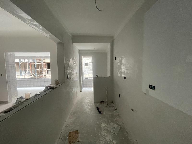 BELÍSSIMO APARTAMENTO, À 80M DO MAR E LAZER COMPLETO — foto 4