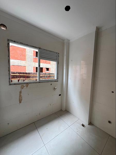 BELÍSSIMO APARTAMENTO, À 150m DO MAR E ESPAÇO DE LAZER — foto 7