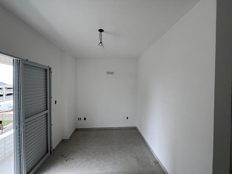BELÍSSIMO APARTAMENTO, À 150m DO MAR E ESPAÇO DE LAZER — foto 10