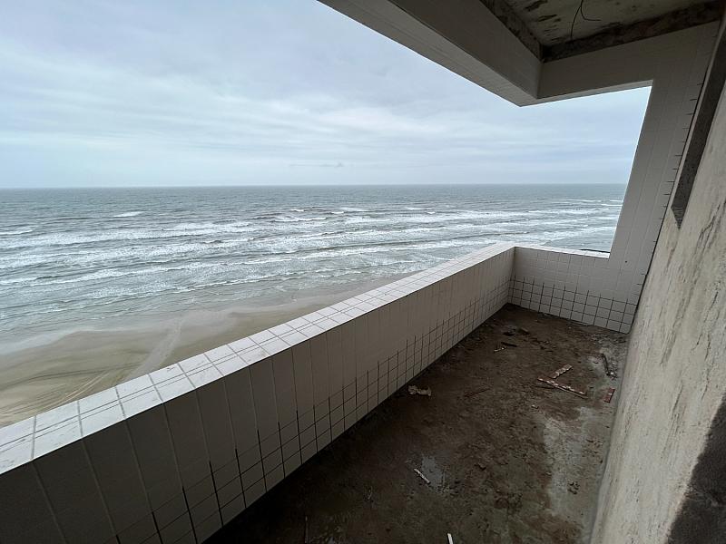 BELÍSSIMO APARTAMENTO, AMPLO E LAZER COMPLETO — foto 5