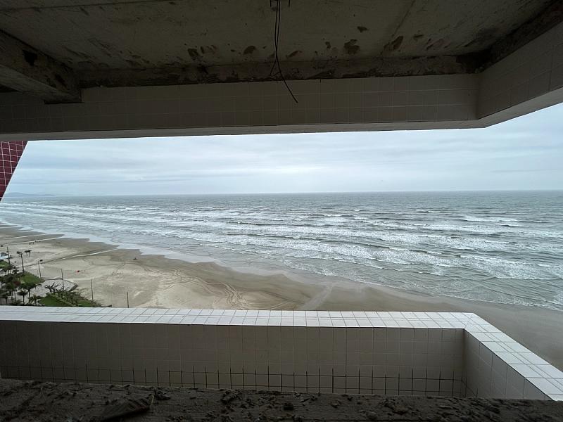 BELÍSSIMO APARTAMENTO, AMPLO E LAZER COMPLETO — foto 4