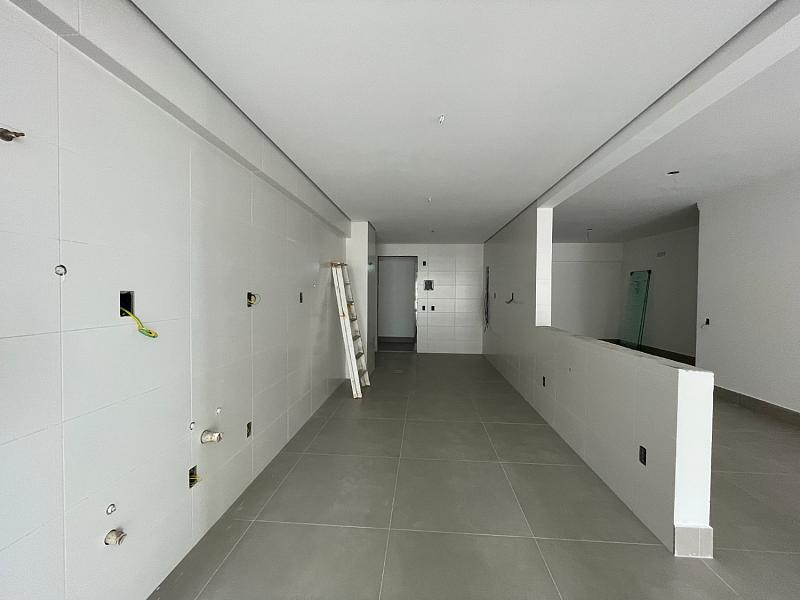 EXCELENTE APARTAMENTO, FINO ACABAMENTO E LAZER COMPLETO — foto 10