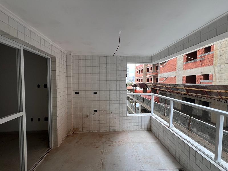 BELÍSSIMO APARTAMENTO, À 150m DO MAR E ESPAÇO DE LAZER — foto 3