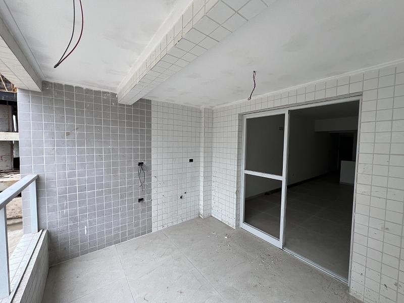 BELÍSSIMO APARTAMENTO, À 150m DO MAR E ESPAÇO DE LAZER — foto 4