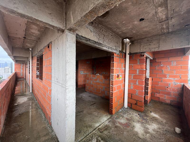 BELÍSSIMO APARTAMENTO, À 150m DO MAR E ESPAÇO PARA LAZER — foto 6