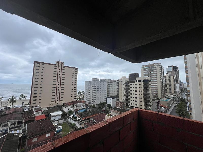 BELÍSSIMO APARTAMENTO, À 150m DO MAR E ESPAÇO PARA LAZER — foto 4