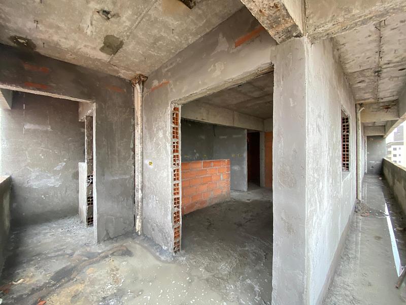 BELÍSSIMO APARTAMENTO, À 150m DO MAR E ESPAÇO PARA LAZER — foto 3