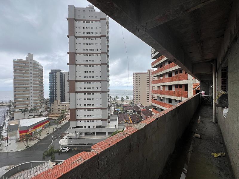 BELÍSSIMO APARTAMENTO, À 150m DO MAR E ESPAÇO PARA LAZER — foto 3