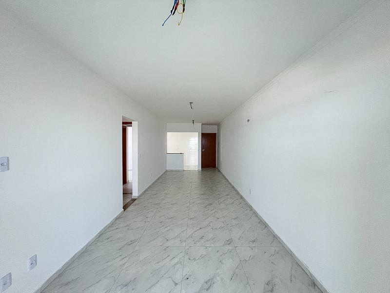 BELÍSSIMO APARTAMENTO, À 50m DO MAR E LAZER — foto 5