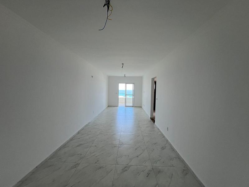 BELÍSSIMO APARTAMENTO, À 50m DO MAR E LAZER — foto 4