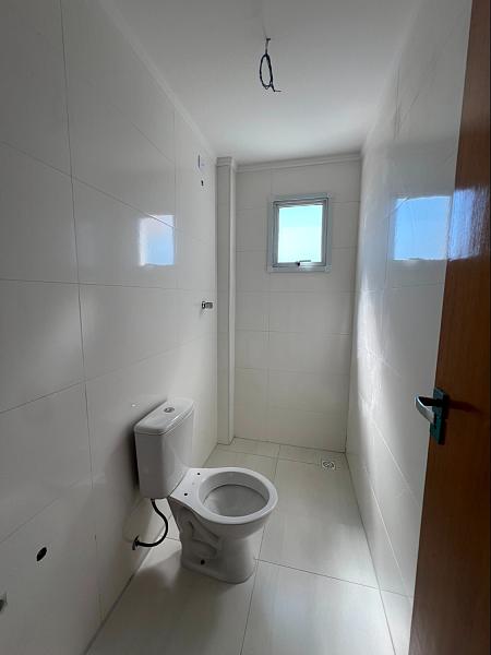 BELÍSSIMO APARTAMENTO, À 50m DO MAR E LAZER — foto 8