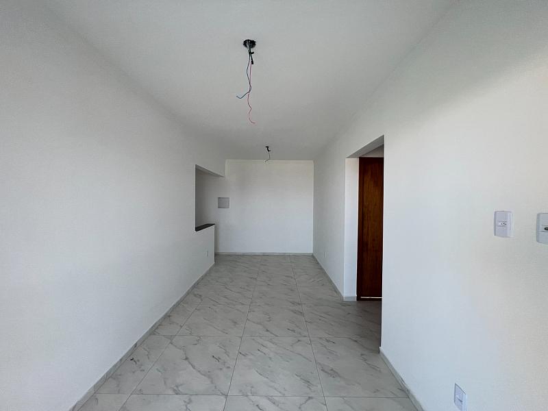 BELÍSSIMO APARTAMENTO, À 50m DO MAR E LAZER — foto 4
