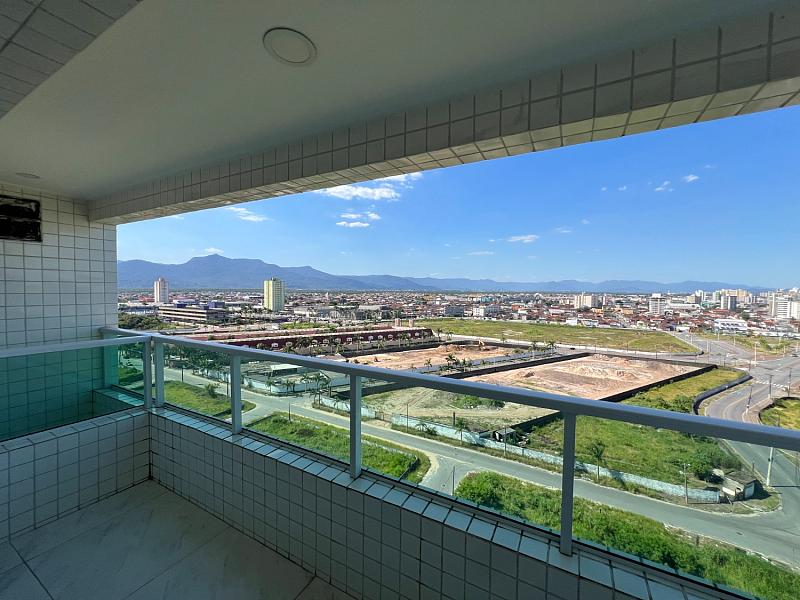 BELÍSSIMO APARTAMENTO, À 50m DO MAR E LAZER — foto 3