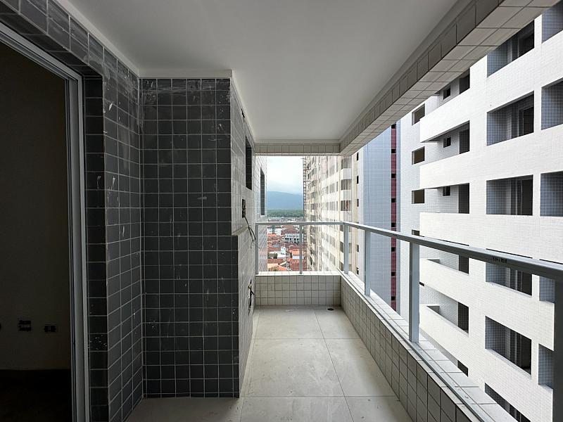 BELÍSSIMO APARTAMENTO, À 50m DO MAR E LAZER COMPLETO — foto 6