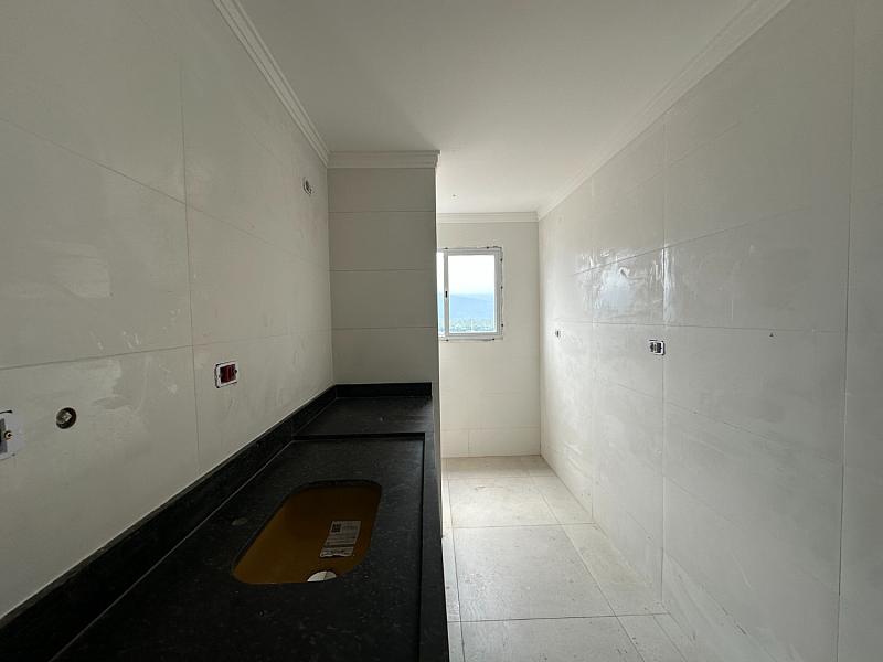 BELÍSSIMO APARTAMENTO, À 50m DO MAR E LAZER COMPLETO — foto 9