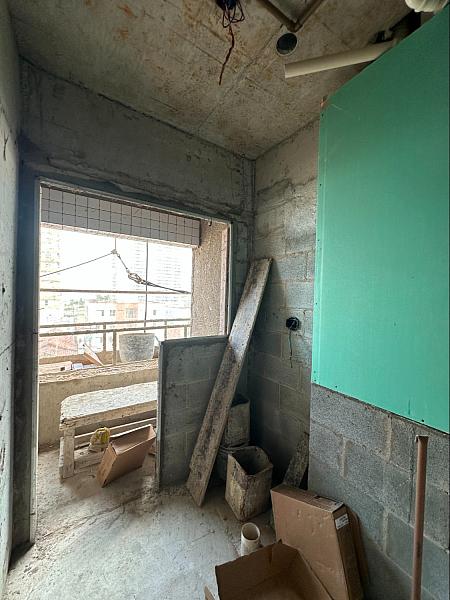 BELÍSSIMO APARTAMENTO, À 50m DO MAR E LAZER COMPLETO — foto 12