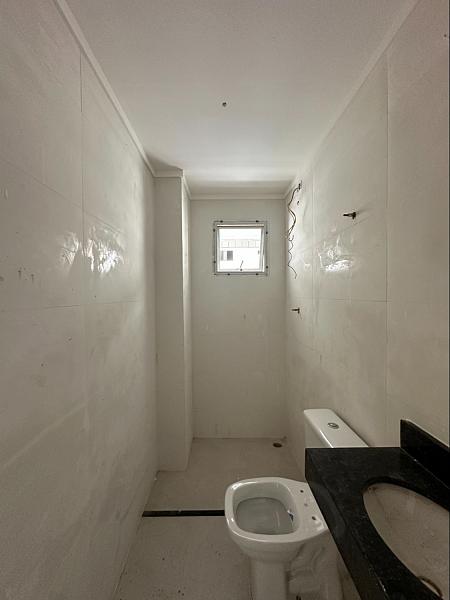 BELÍSSIMO APARTAMENTO, À 50m DO MAR E LAZER COMPLETO — foto 11