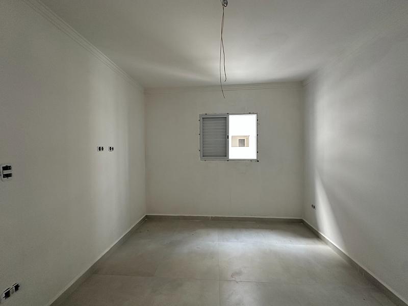 BELÍSSIMO APARTAMENTO, À 50m DO MAR E LAZER COMPLETO — foto 12