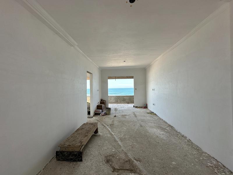 BELISSÍMO APARTAMENTO, À 10m DO MAR E LAZER COMPLETO — foto 5