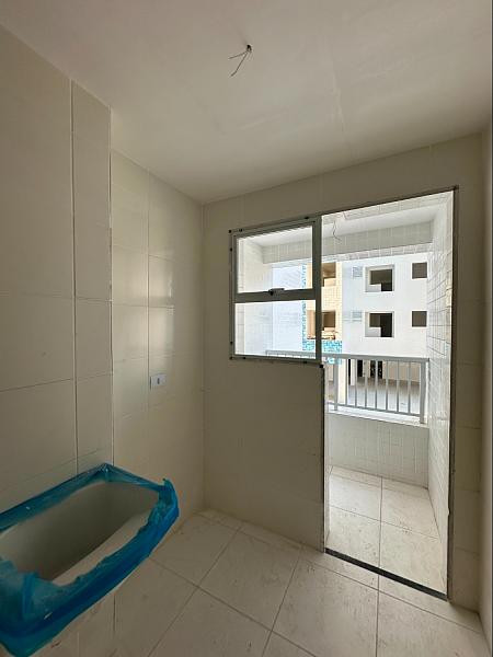 BELÍSSIMO LANÇAMENTO, À 100m DO MAR E LAZER COMPLETO — foto 10