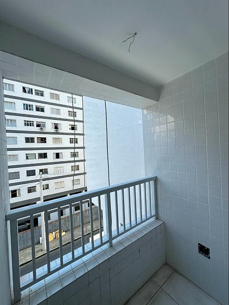 BELÍSSIMO LANÇAMENTO, À 100m DO MAR E LAZER COMPLETO — foto 11