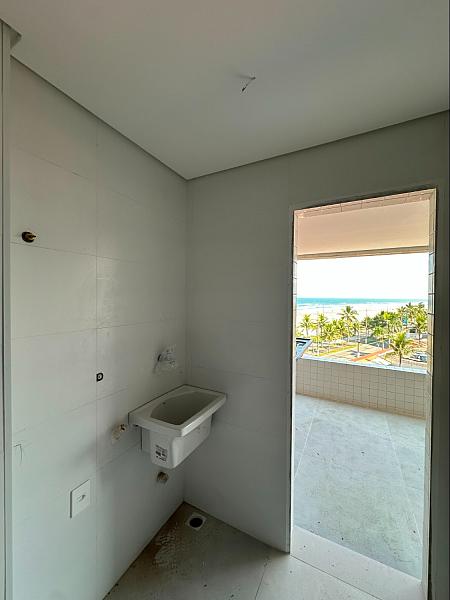 BELÍSSIMO APARTAMENTO, FRENTE MAR E LAZER COMPLETO — foto 11