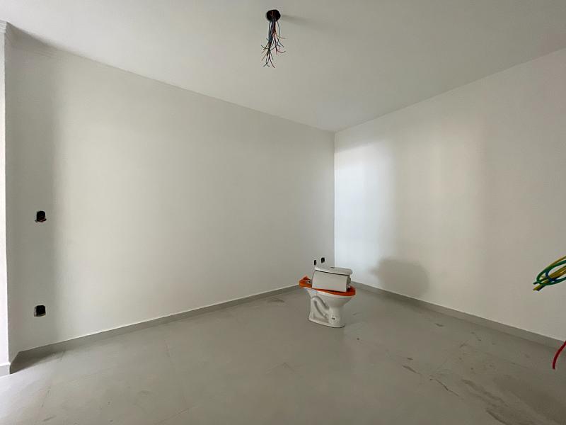 BELÍSSIMO APARTAMENTO, À 150m DO MAR E ESPAÇO DE LAZER — foto 12