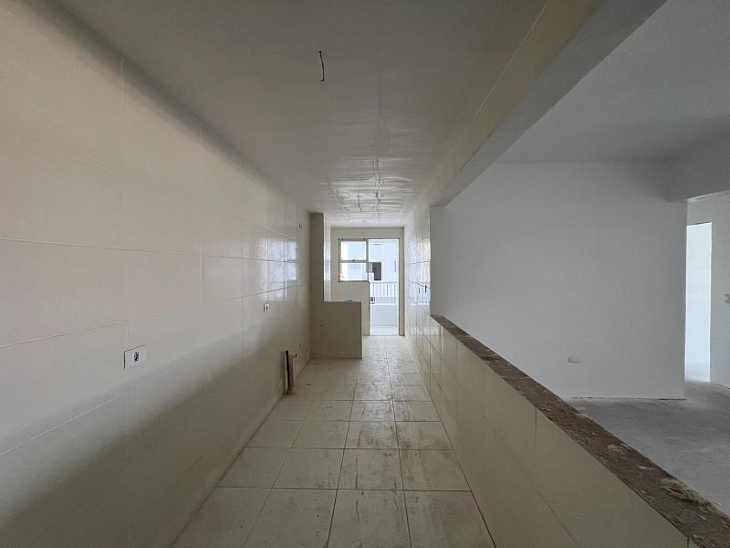 BELÍSSIMO LANÇAMENTO, À 100m DO MAR E LAZER COMPLETO — foto 5