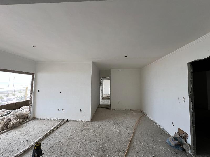 BELÍSSIMO APARTAMENTO, À 50M DO MAR E LAZER COMPLETO — foto 6