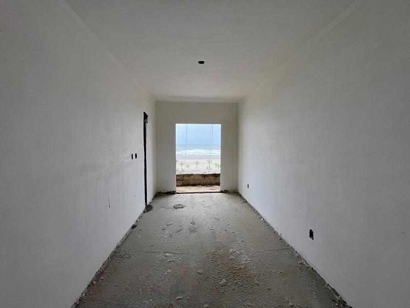 BELÍSSIMO APARTAMENTO, À 50M DO MAR E LAZER COMPLETO — foto 15