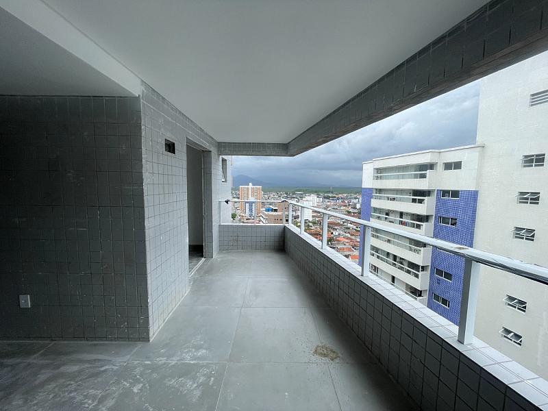 BELÍSSIMO APARTAMENTO, À 80M DO MAR E LAZER COMPLETO — foto 2