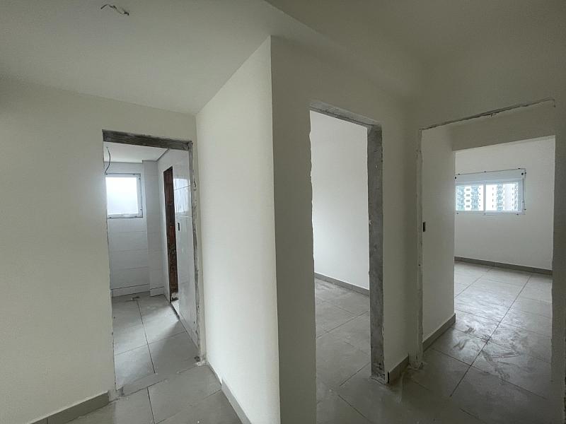 BELÍSSIMO APARTAMENTO, À 100M DO MAR E LAZER COMPLETO — foto 3