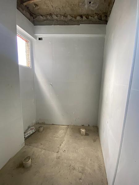 BELÍSSIMO APARTAMENTO, À 50m DO MAR E LAZER COMPLETO — foto 9