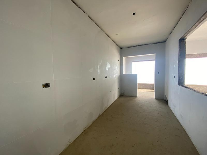 BELÍSSIMO APARTAMENTO, À 50m DO MAR E LAZER COMPLETO — foto 3