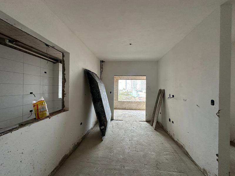 BELÍSSIMO APARTAMENTO, À 50m DO MAR E LAZER COMPLETO — foto 5