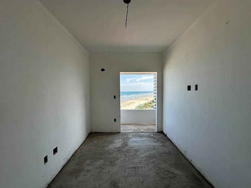 BELÍSSIMA CONSTRUÇÃO, PRÉDIO FRENTE MAR E LAZER COMPLETO — foto 13